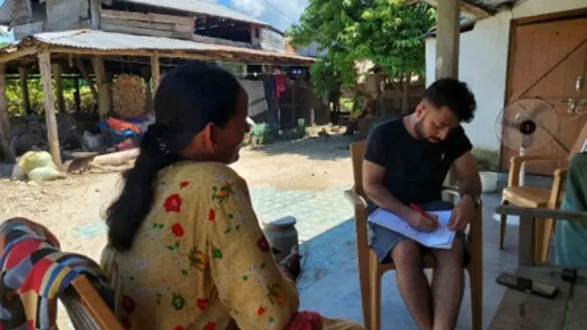 Photos of Siddhant interviewing smallholders 