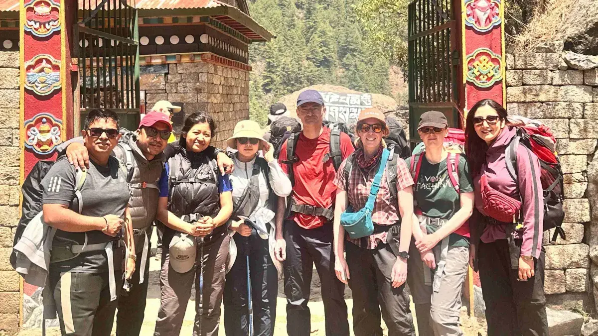 Jess' group going up Everest 